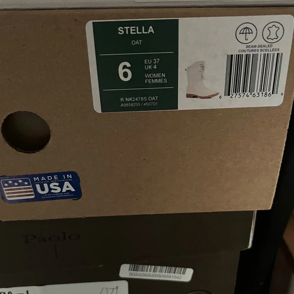 NEW Kamik Stella Waterproof Winter Snow Boot Oat Cream & Blue Women’s Size 6